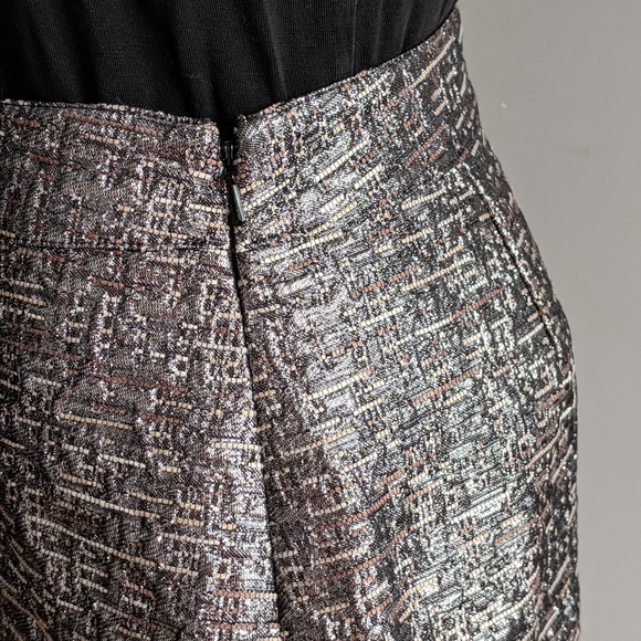 Banana Republic mini skirt - Picture 5 of 13